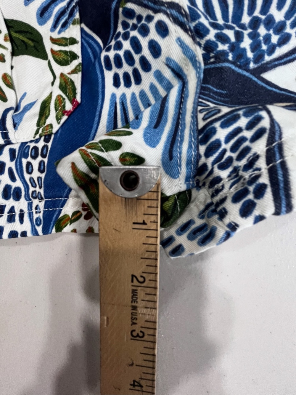 FARM Rio Macaw Flight Blue Green Paperbag Waist Shorts Sz Small. Missing belt - Picture 9 of 11